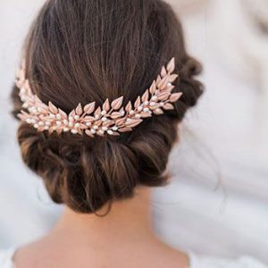 مدل موهای باز با تاج شکوفه چگونـه یک تاج عروس مناسب انتخاب کنیم ؟ | تصاویری از انواع ... mimplus.ir