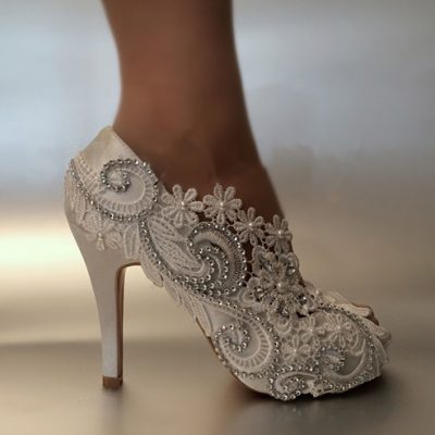 کفش سفید عروس راهنما