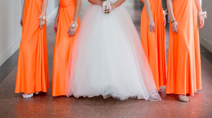 انتخاب رنگ لباس ساقدوش ها می تواند بر اساس فصلی باشد که در آن جشن عروسی برگزار می شود