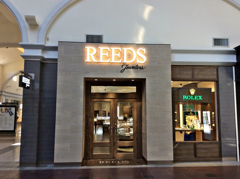 REEDS هم جزو برند جواهرات در امریکا است که امروزه در 13 ایالت گسترش یافته است