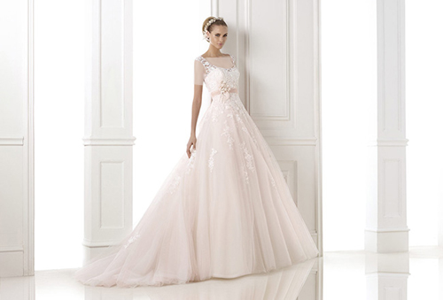 مدل لباس عروس A-Line مناسب شانه های پهن