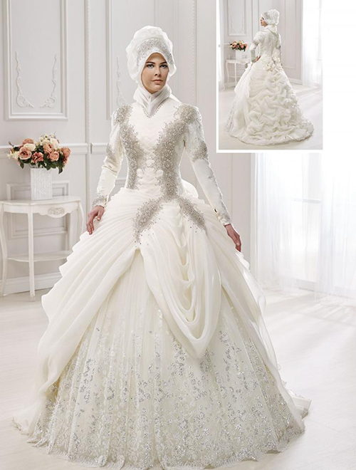 برند Yeşim یکی از برندهایی است که در سال های اخیر در حوزۀ طراحی، تولید و عرضۀ لباس های عروس پوشیده برای خانم های باحجاب فعال است.