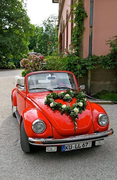 اینکه یک ماشین عروس خیلی گران قیمت را گل بزنید واقعا تاثیری در شادی شما نخواهد داشت. 